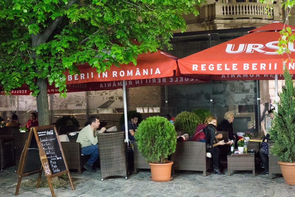 Sunny Old Town Apartments Bucarest Exterior foto